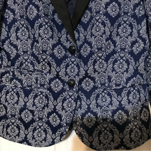 QMack Brocade Floral Tuxedo Blazer - Picture 3 of 6